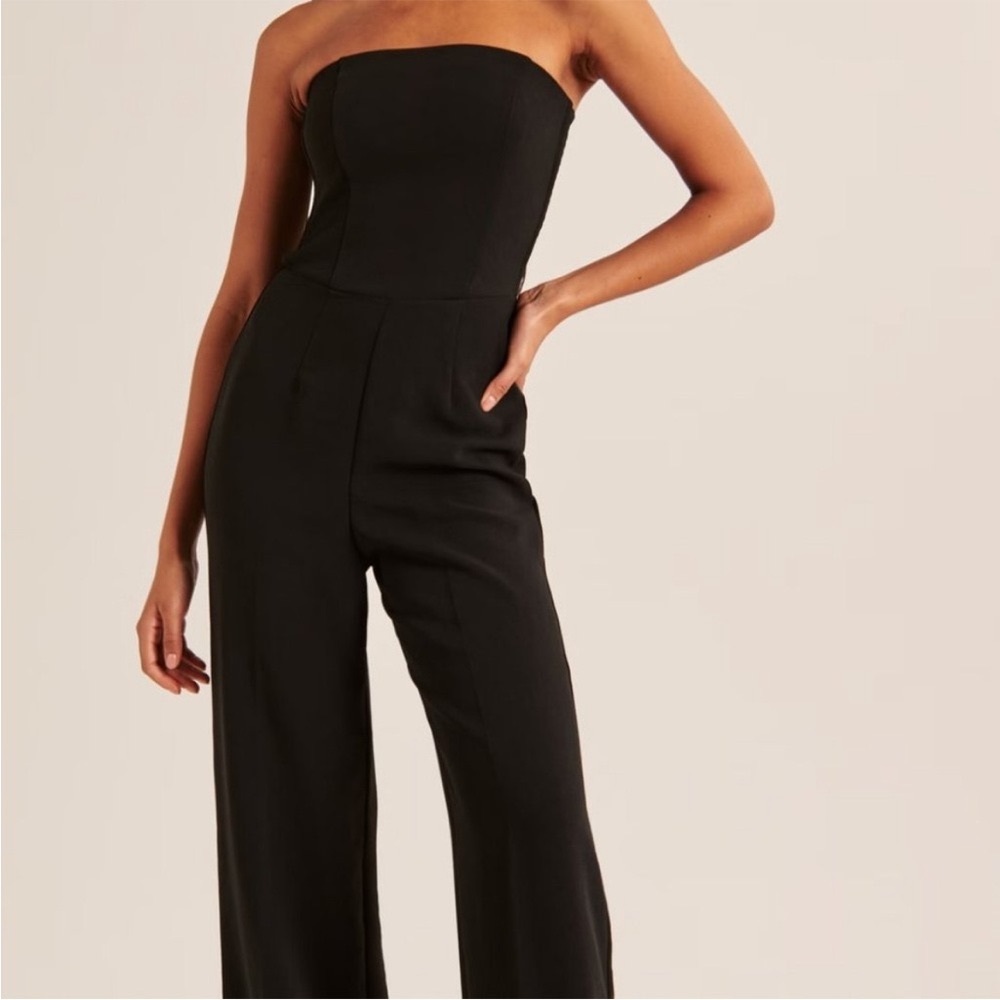 A&F NWT Strapless Premium Crepe Jumpsuit